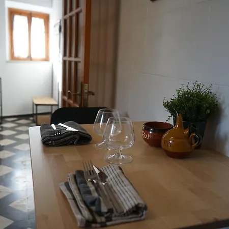 Merlet דירה ז'ירונה